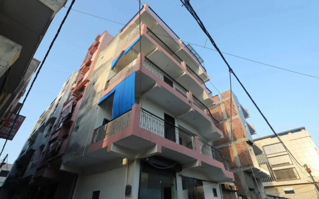 Oyo 19999 D M Residency