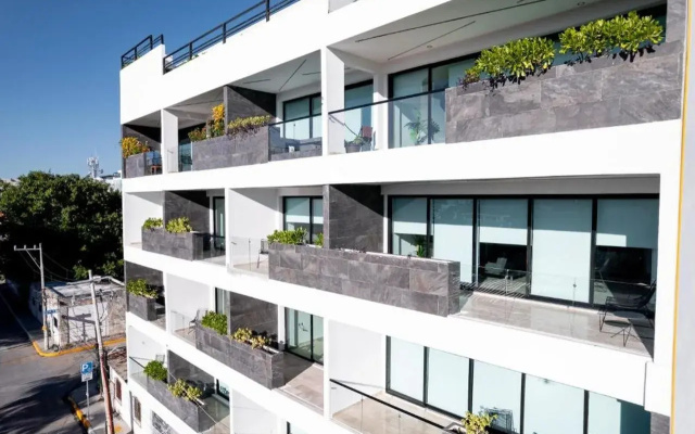 Torre Diez by Grupo Amber