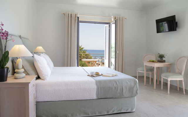 Costa Rossa -Adults Only