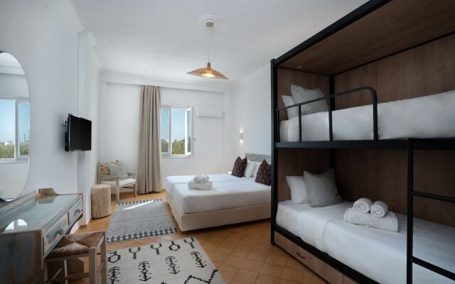 Paros Holiday Sun
