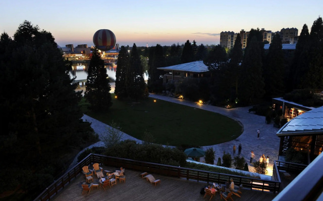 Disney Sequoia Lodge