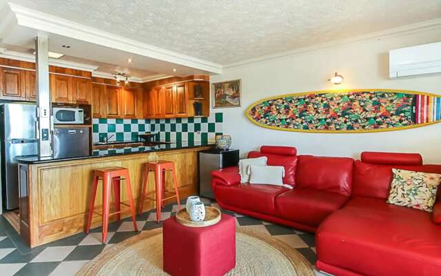 Spacious 2 Bedroom Apartment With Panoramic Views