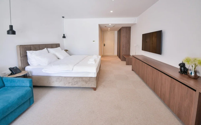 Luxury Hotel Riva - Budva