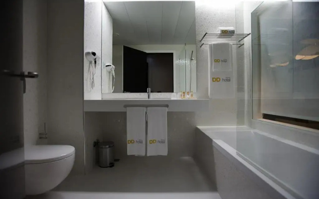 Delfim Douro Hotel