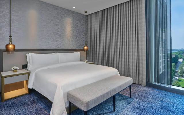 The St. Regis Chicago