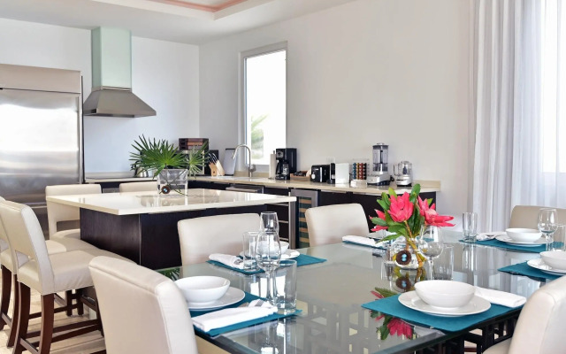 Coral Beach Club Villas & Marina