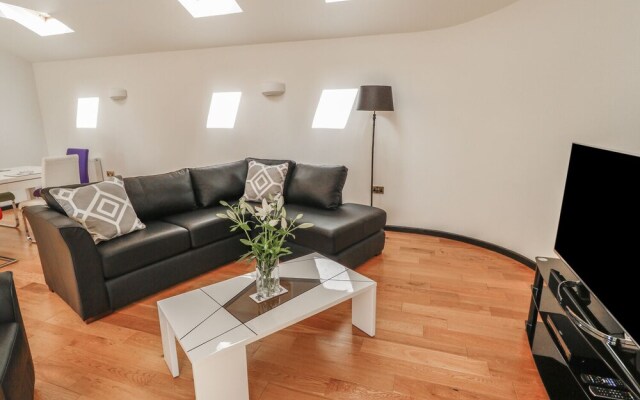 Skylark Studio