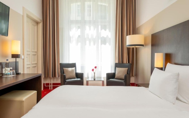 Comfort Double room (full double bed) (bed type is subject to availability)