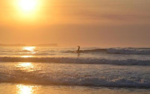 Surf House Peniche