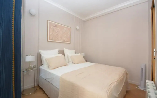 Reva Suites