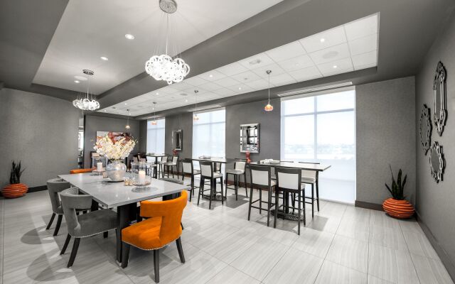 Holiday Inn Hotel & Suites Davenport by IHG