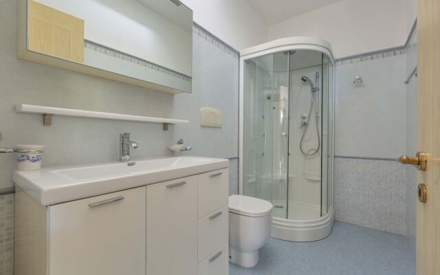 2758 Villa Ester by Barbarhouse