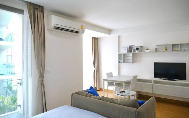 Luxury Condo Nimman, Best Location, Poolsauna