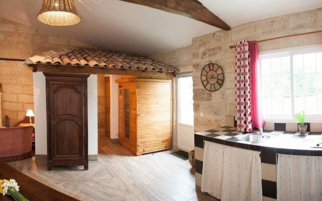 Château Latour Segur Suites & Spa