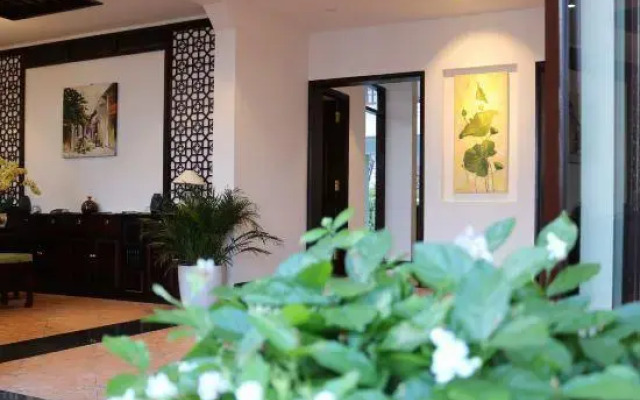 Roxana River Villa