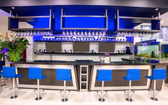 Hotel Plaza Miranda by AW