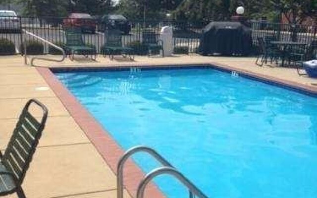 InTown Suites Extended Stay Auburn AL - Auburn University