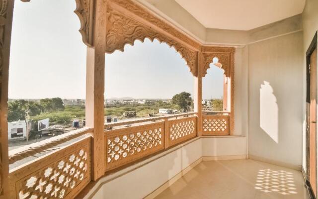 Capital O 48457 Amit Palace