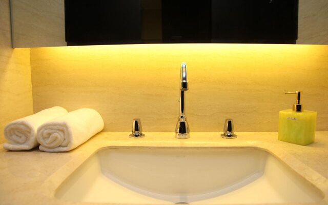 Hong Wei Yi Jia Beijing Wangfujing