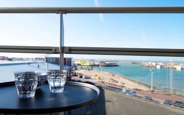 Luxury Apartment near Scheveningen Beach
