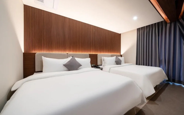 Hound Hotel Gijang-osiria