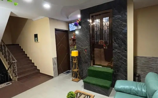 Hotel Saina Stay Inn