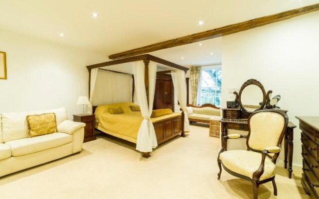 Molland Manor House Bed & Breakfast