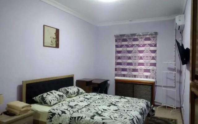 Samia Guest House cheap room