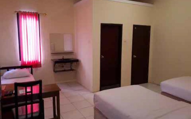 RedDoorz @ Hotel Rumberpon Sorong