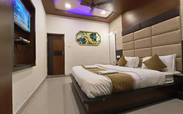Hotel Golden Veena