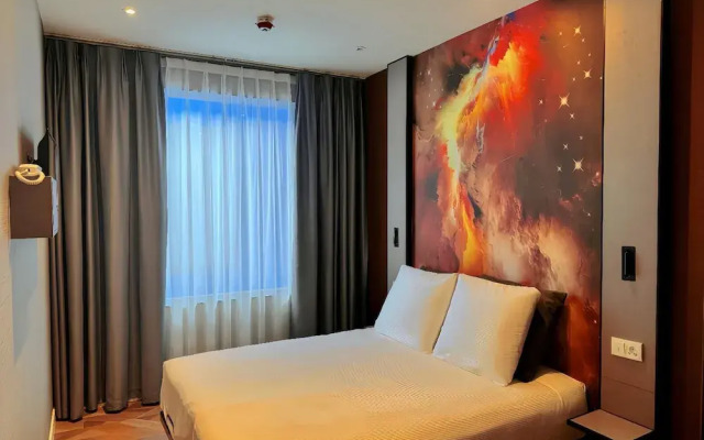 Nebula Hotel by INE'S