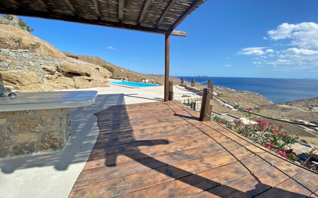 Seaview Villa Galanos at Kalafatis Beach