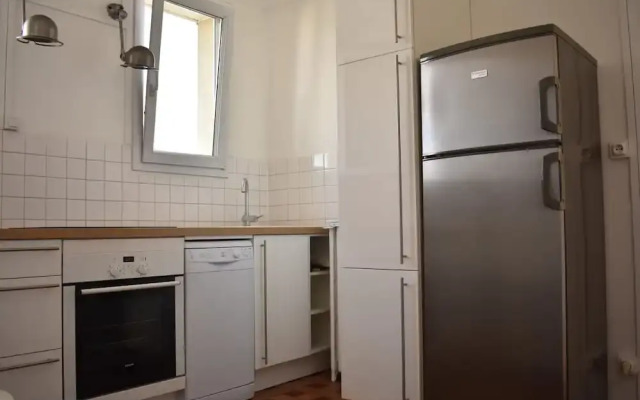 Spacious 1 Bedroom Apartment With Large Balcony