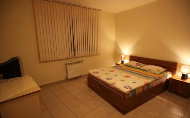 Royal Plaza Hotel Apartments