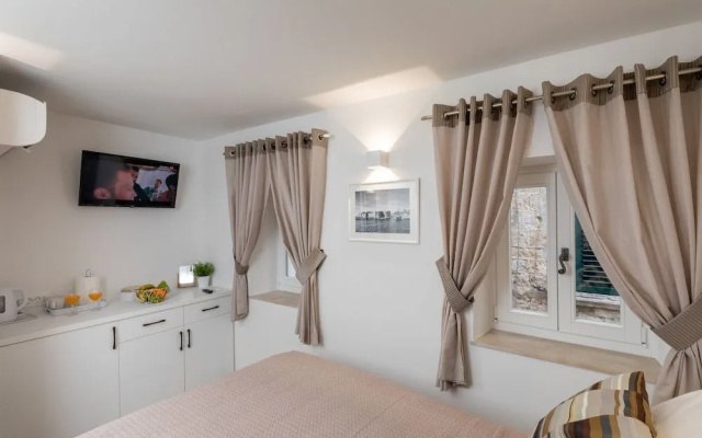 Apartment & Rooms Palmotta