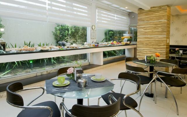 Hotel Palmas Executivo