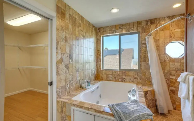 Vallejo Home w/ Spacious Deck, Hot Tub & Views