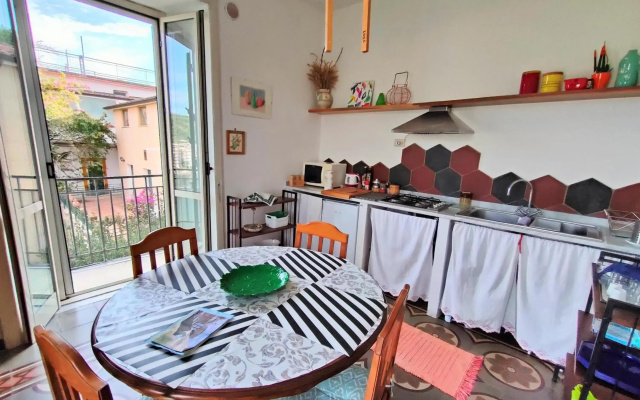 Panoramic Apartment in Villa on The Beach, In Center