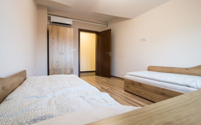 FM Premium 2-BDR Apartment - Spacious Loft