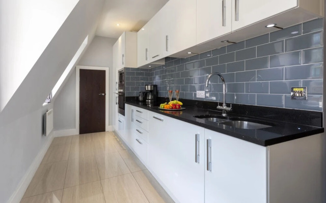 Deluxe Central City of London Apartments - Liverpool Street