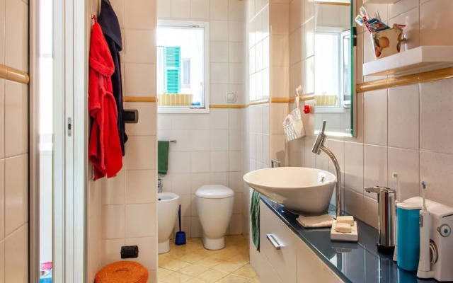 Elegant City-centre Flat