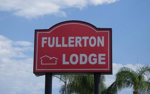 Fullerton Lodge