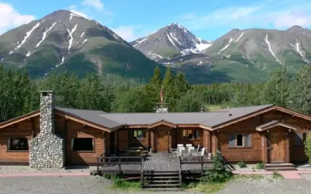 Dalton Trail Lodge