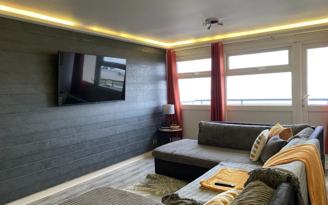 Kennedy House - Beachfront