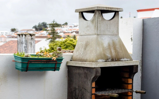 Olis House in Angra do Hero smo