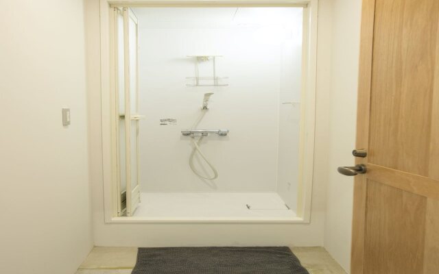 & And Hostel