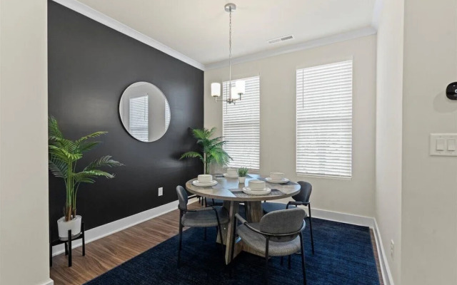 3BR King Townhouse Rooftop in Uptown CLT