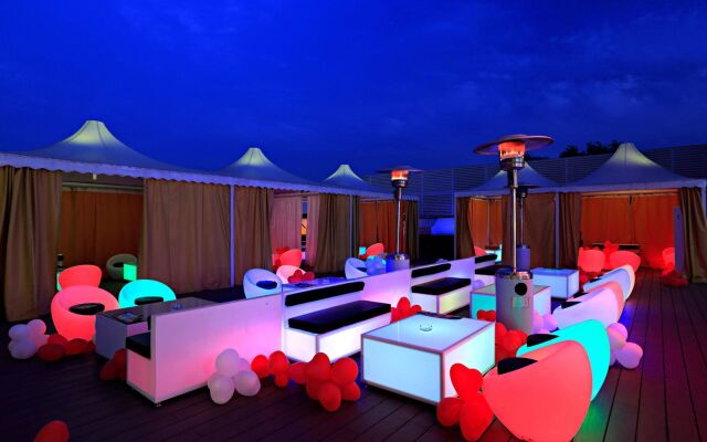 Zone Connect by The Park Saket New Delhi