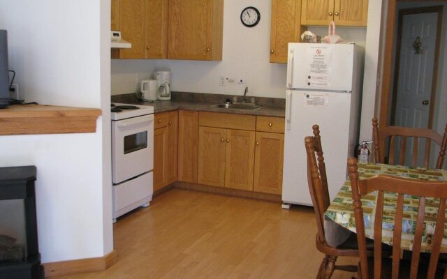 Anchorage House and Cottages