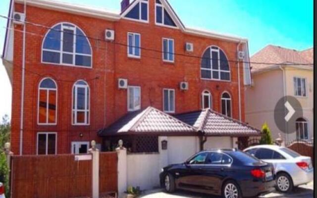 Guest House on Krasnodarskaya